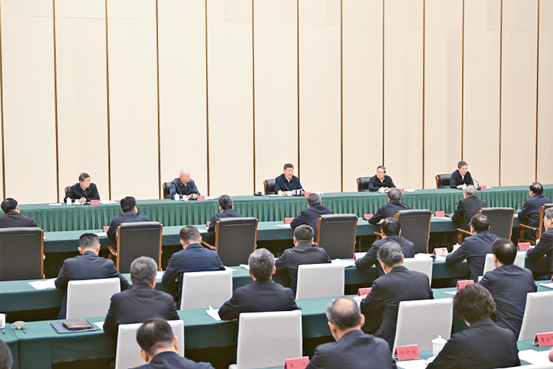 習(xí)近平：樹(shù)立和踐行正確政績(jī)觀(guān)